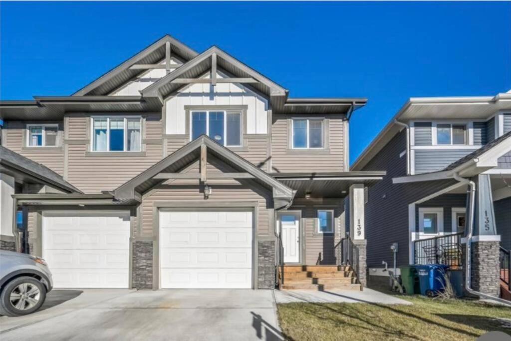 Beautiful&Spacious 1 room in a very quiet area Airdrie Extérieur photo